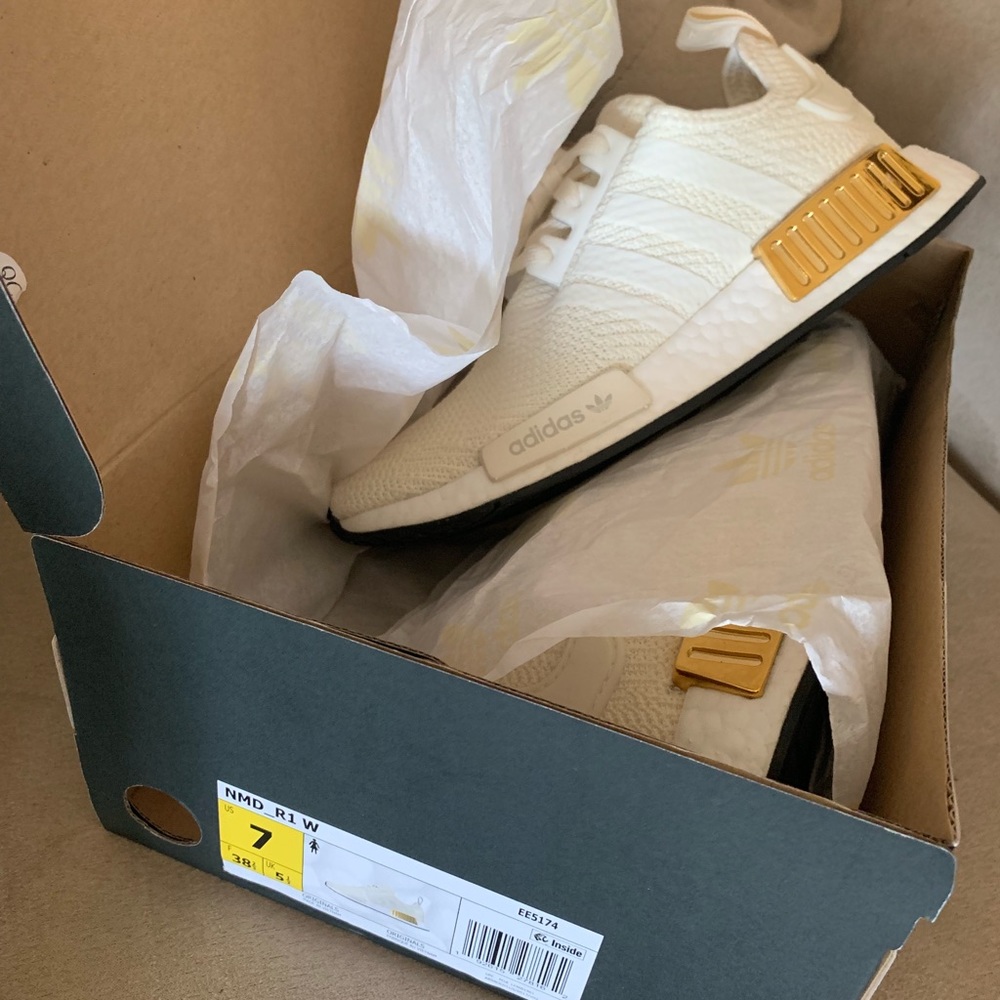 Adidas NMD_R1 off white gold